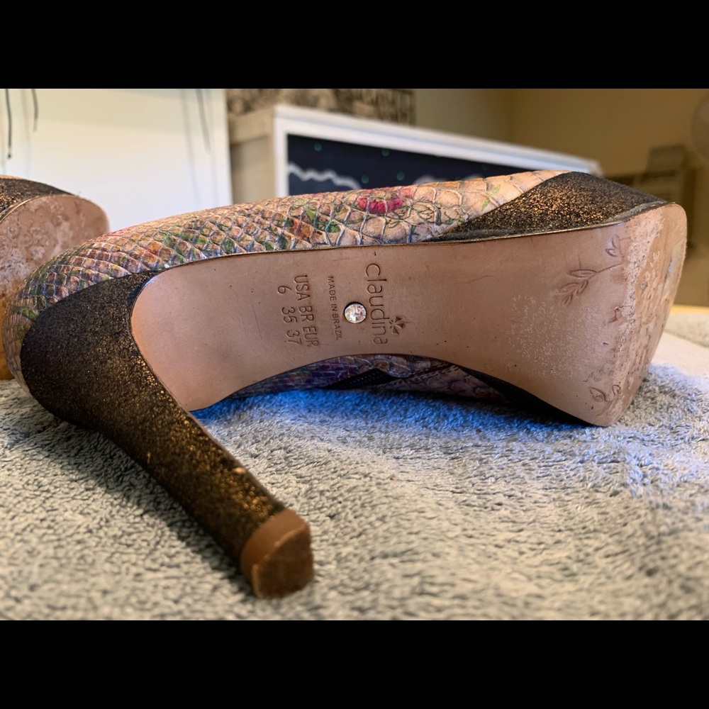 Boots - Picture 6 of 6